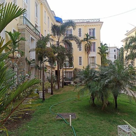 Ronnie'S Studio Apartment อาร์โปรา ภายนอก รูปภาพ