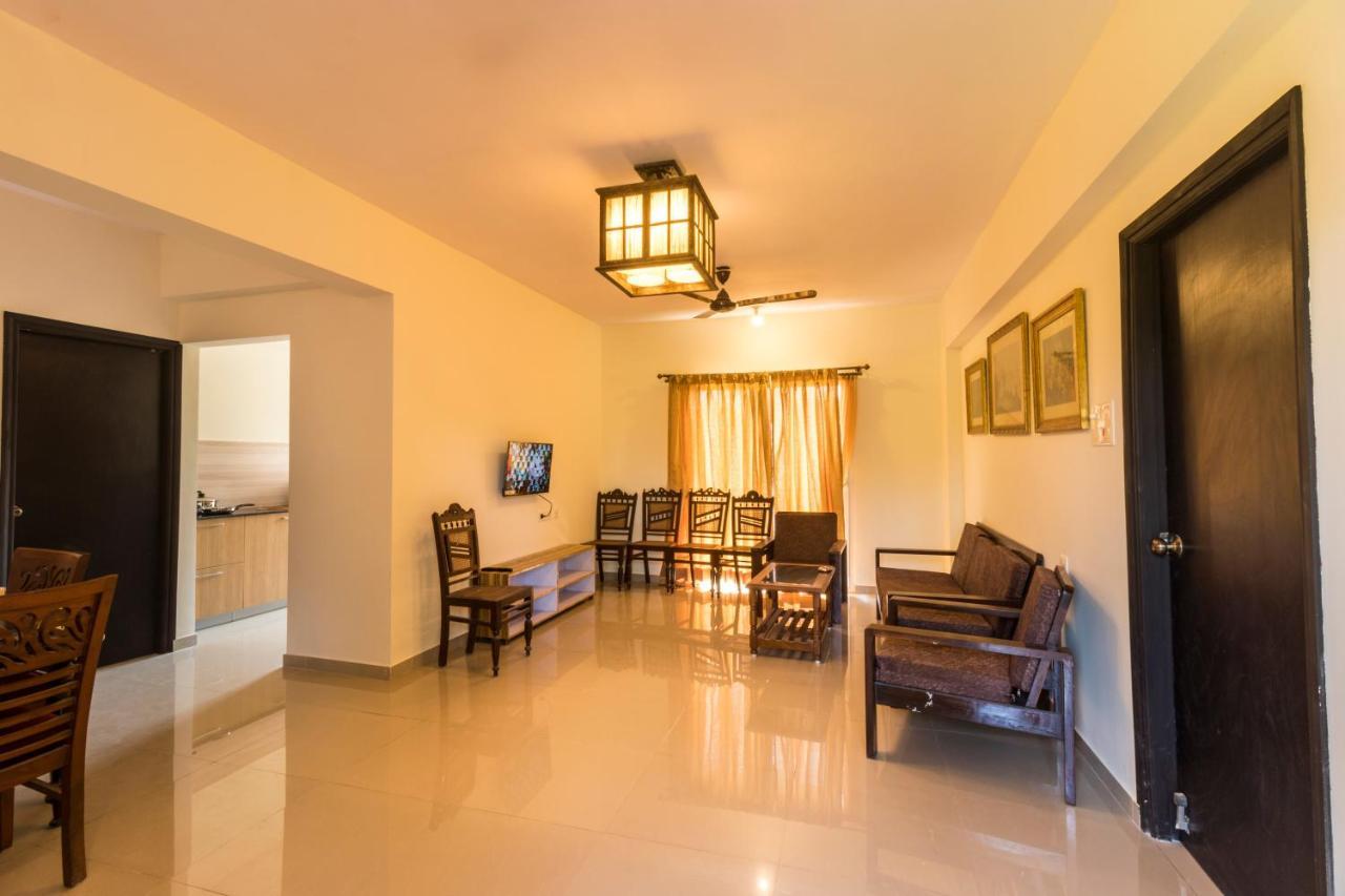 Ronnie'S Studio Apartment อาร์โปรา ภายนอก รูปภาพ