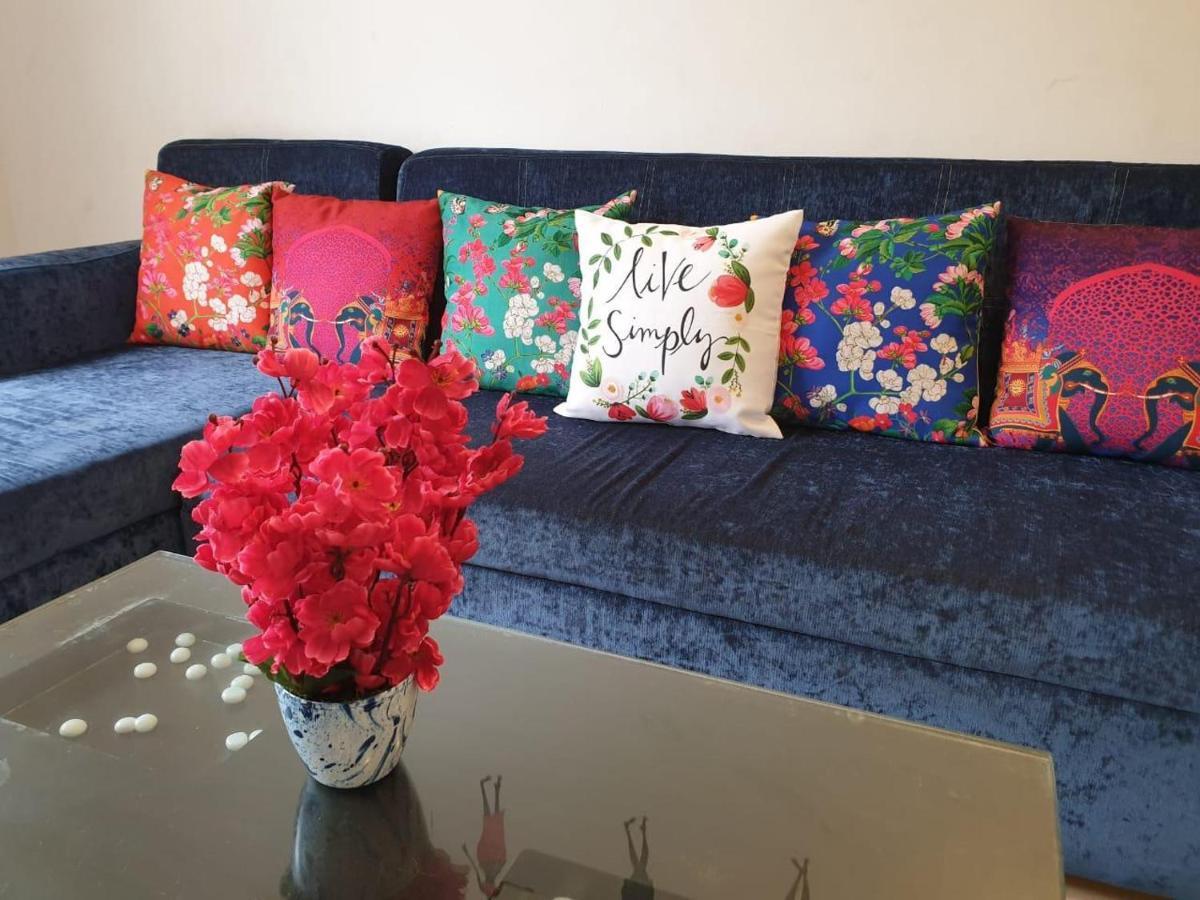 Ronnie'S Studio Apartment อาร์โปรา ภายนอก รูปภาพ