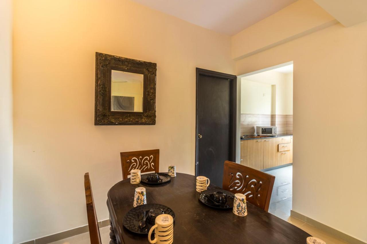 Ronnie'S Studio Apartment อาร์โปรา ภายนอก รูปภาพ