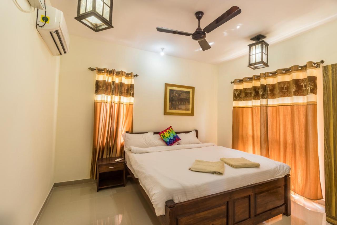 Ronnie'S Studio Apartment อาร์โปรา ภายนอก รูปภาพ