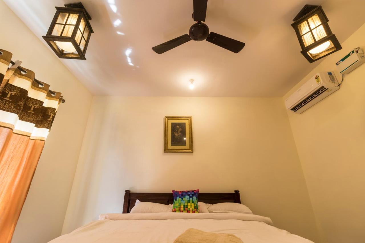 Ronnie'S Studio Apartment อาร์โปรา ภายนอก รูปภาพ
