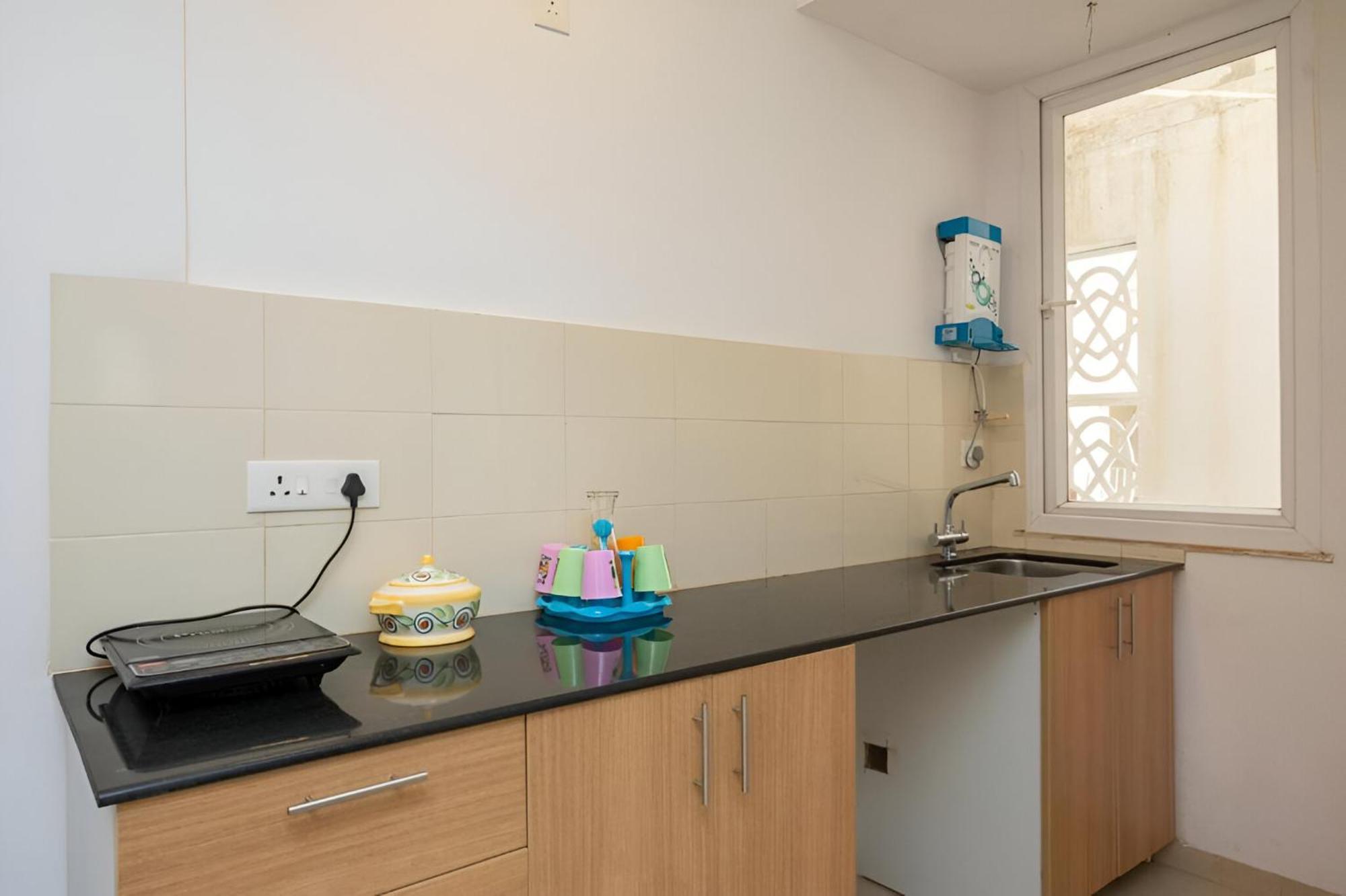 Ronnie'S Studio Apartment อาร์โปรา ภายนอก รูปภาพ